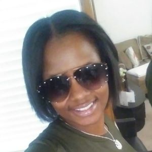 Meet your Posher, Marvalena